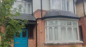 7 Bed House - Sleeps 26 - Parking - Wifi - Garden - Image 3