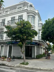 RUBY HOTEL - Image 4