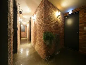 Mac Hotel - Image 5