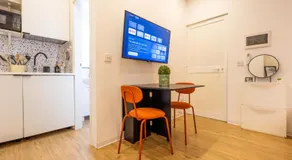 Smart Studio, AC ,Fast Wi-Fi & Walk to Marina by QuickTrips - Image 2