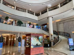 Midtown Hotel - Image 2