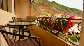 Blyan Family Hotel - Image 5