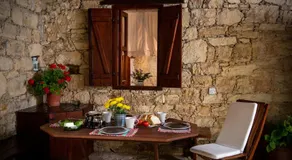 Apanemia Inn House - Image 5