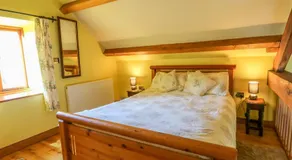 Maggie's Barn - Image 2