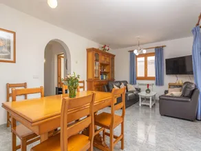 Maison conviviale et familiale avec terrasse, jardin et barbecue | Vue montagne | Plage à proximité - Image 4