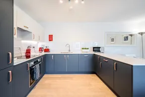 Roomspace Serviced Apartments - Walton Court - Image 3