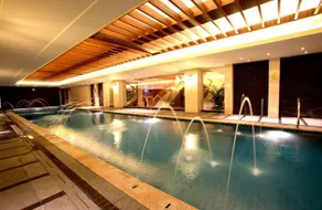 Haiyatt Hotel Shanghai - Image 5
