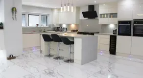 Falcon house 6 bedrooms - Image 4
