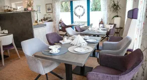 Hotel Chalet - Image 2