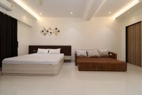 The Cove - Image 2