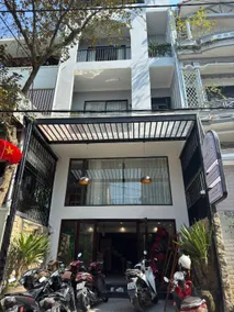 Lucas Boutique Home Hue - Image 5