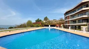 Sea View 4BHK Apartment in Panjim with Pool & Balcony - Image 2