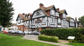 The Swan Inn by Innkeeper's Collection - Image 2