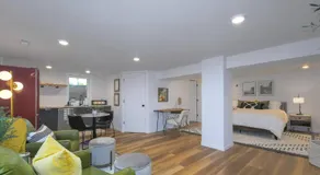 Bright & Modern Basement Apartment DT N'hood - Image 2