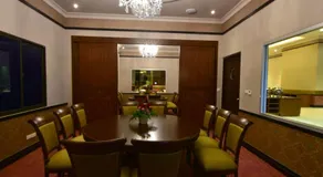 Siam Oriental Hotel - Image 5