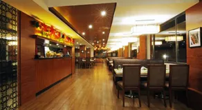 717 Cesar Place Hotel - Image 5