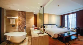 Yantai Meiya International ApartHotel (Previous Ramada Plaza) - Image 2