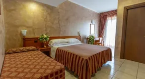 Hotel La Grotte - Image 2