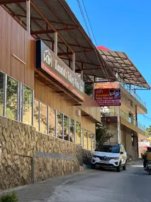 Kanatal's Valley View INN - Image 4