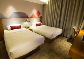 Borrman Hotel Guiping Xishan Government Service Center - Image 4