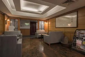Shanghai Business Hotel - Image 2