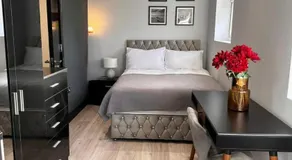 Private Family and Business Rooms Harrow Fast WiFi - Image 2