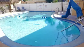 Seaside Inn & Suites - Image 3