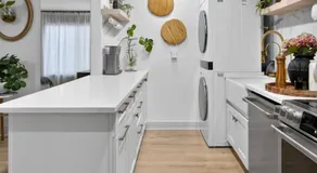 Charming Farm Stay w Fresh Eggs almost 2 Acres Near Tampa - Image 3