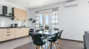 Family friendly seaside apartments Duce, Omis - 24876 - Image 5