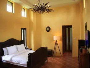 Her Glory Vacation Villa - Image 3