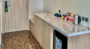 Mansion Park Hotel & Apartment - Image 5