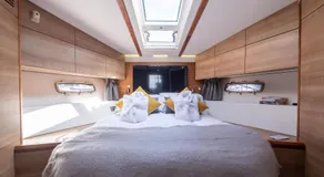 2BR Heated Yacht, Lymington Centre, Beautiful View - Image 2