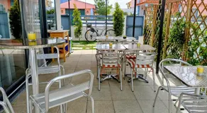 Relax & Travel - Image 5