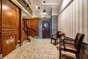 LANDER GRAND HOTEL - Image 4