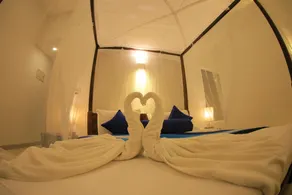 Hotel Refresh Blue - Image 2