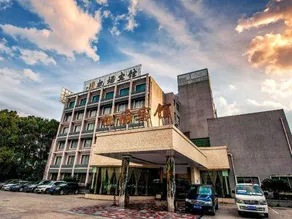 Airport Hotel - Image 5