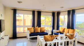 Elna's Nyali - Work & Unwind - Pool, Sea Views, AC & Fast Wi-Fi - Image 4