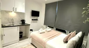Kent House Suites - SE26 - Image 4