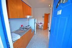 Nitsa's Apartments - Image 4