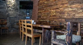 Fish Hotel - Image 5