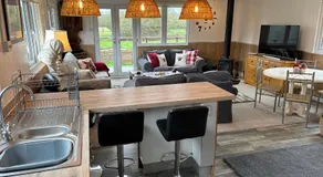 B's Lodge at Church Elms Farm - Image 3