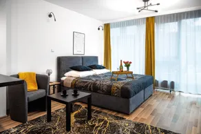 EASY RENT Apartments - Silver 8, Basen & SPA, Centrum Free Parking 24h Check-in - Image 1
