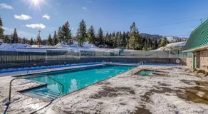 Dog-friendly mountain condo with washer&dryer sleeps 2 - Image 5