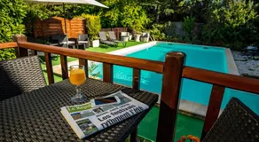 LOGIS HOTEL L' Auberge d'Uzes - Image 3