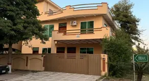 Lavish Guest House Islamabad E11 - Image 2