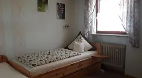 Gradevole appartamento adatto alle famiglie con barbecue, terrazza e giardino | Vista sul giardino | Sono ammessi animali domestici - Image 5
