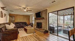 Luxury 3BR Getaway - 2 Master Suites - Pool & More - Great Location - Image 2