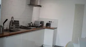 Rent Entire Calmhaven Apartment - Image 4