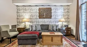 2BR Mystic Springs Escape with BBQ Pool Hot tub - Image 4