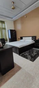 Cheerful 3 Bedroom Villa with Pool - Image 3